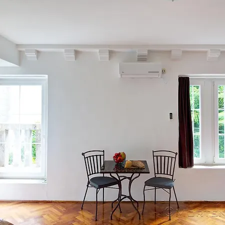 White House Apartments Korcula Town Room photo