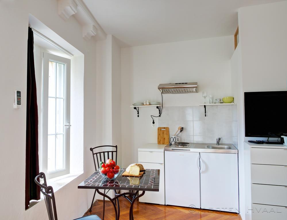 Apartment White House *