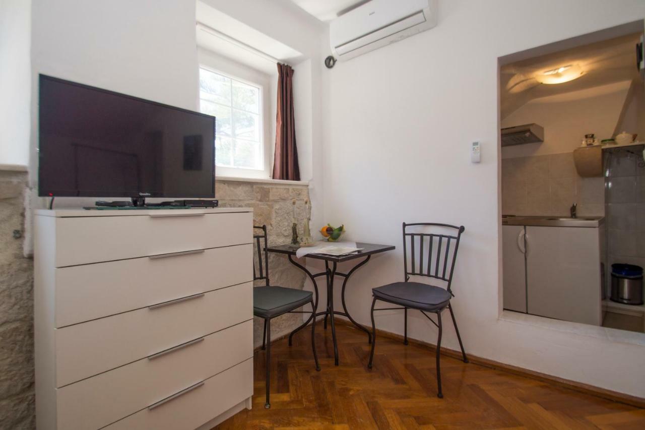 Apartment White House
